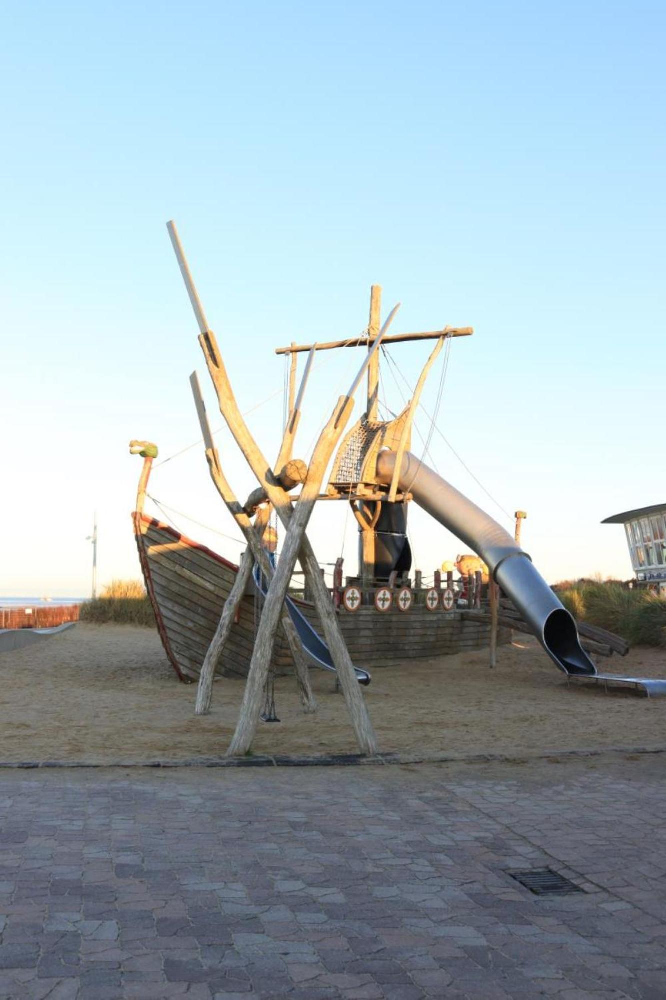 Ferienwohnung Mit Seeblick Und Schwimmbadnutzung In Cuxhaven Esterno foto