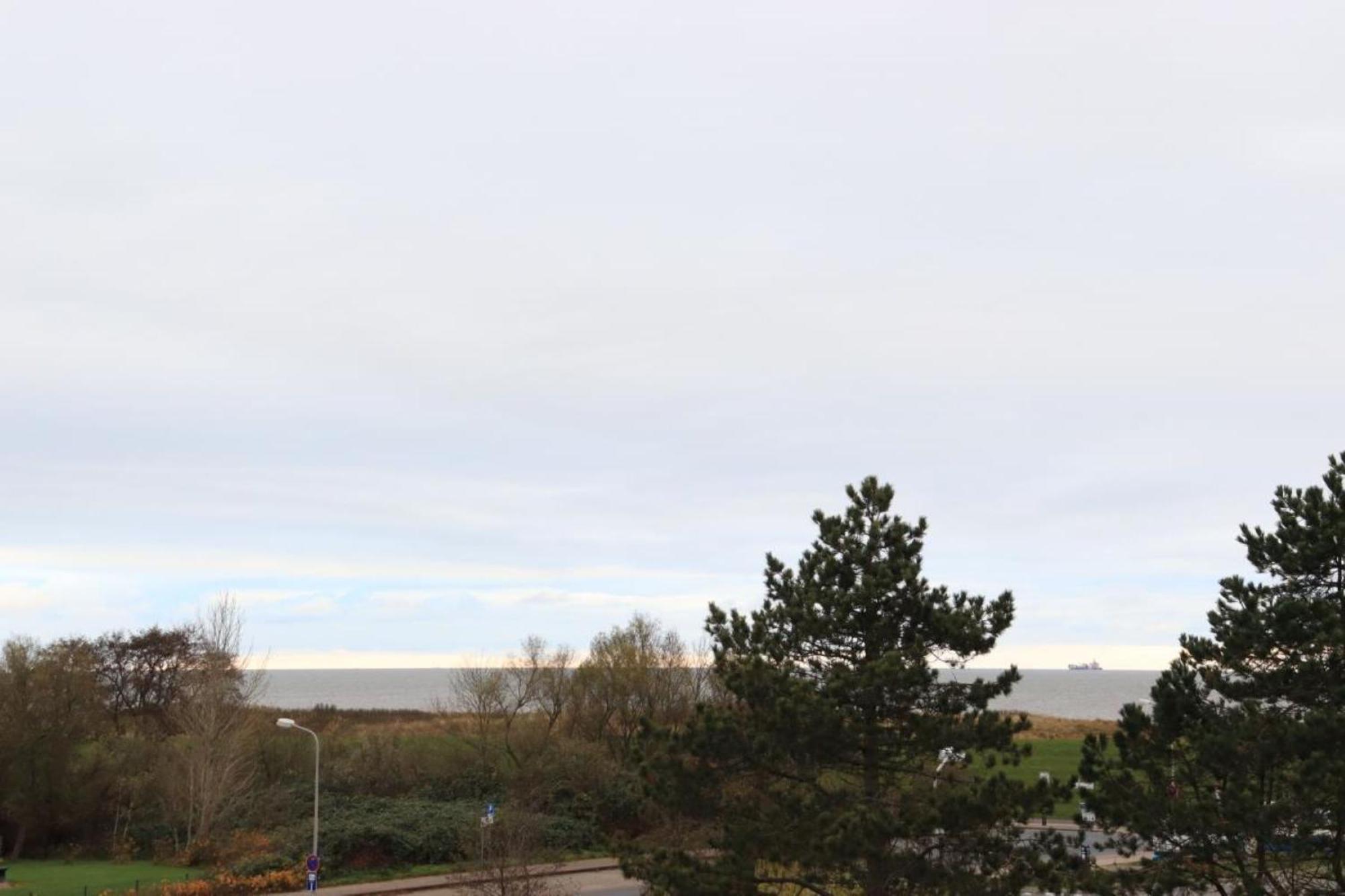 Ferienwohnung Mit Seeblick Und Schwimmbadnutzung In Cuxhaven Esterno foto