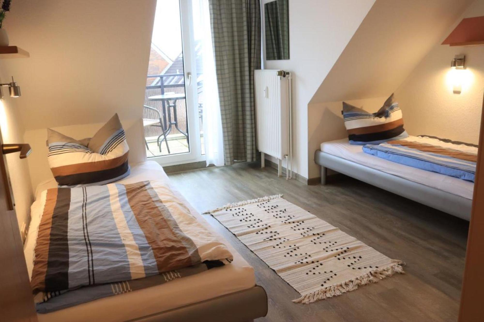 Ferienwohnung Mit Seeblick Und Schwimmbadnutzung In Cuxhaven Esterno foto